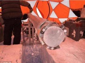 英媒：南极洲钻探出270万年前冰芯