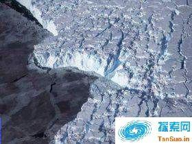 NASA惊人图像南极洲2.3公里冰层下神秘人类遗迹