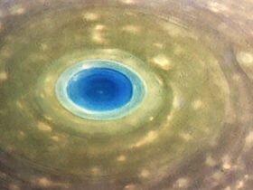 土星北极的真实颜色原来是这样 惊艳了