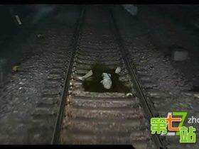 日本地铁灵异事件 她是谁为何跟我长一样?