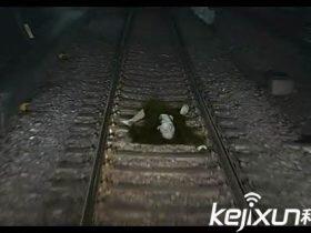 日本地铁灵异事件:她是谁为何长得跟我一样?