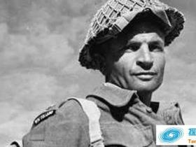 他两获英军最高荣誉勋章 德军为看管他专门动用机枪