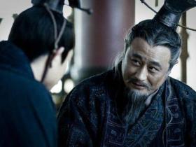 他辅佐嬴政一统天下 最终被腰斩而死和灭三族