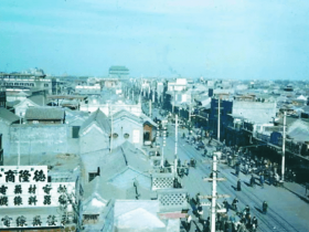 傅投降后说了三个字 主席还了他三个字 之后 他和我们党一起建立了一个新中国