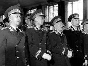 粟裕镇大将,萧克镇上将,他俩授衔本身就有争议,这样的说法从何而来呢?