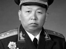 红军时就是军长,资历如此高,为何授衔时仅仅是中将?