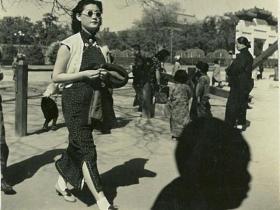 专门拍照留念！抗战时日本人为何如此注意“风月”场中的女人！