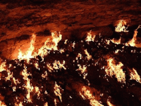 地狱真的存在吗?乌兹别克斯坦的地狱之门吸引了人们的注意力