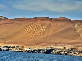 秘鲁纳斯卡线和帕拉卡斯烛台之谜